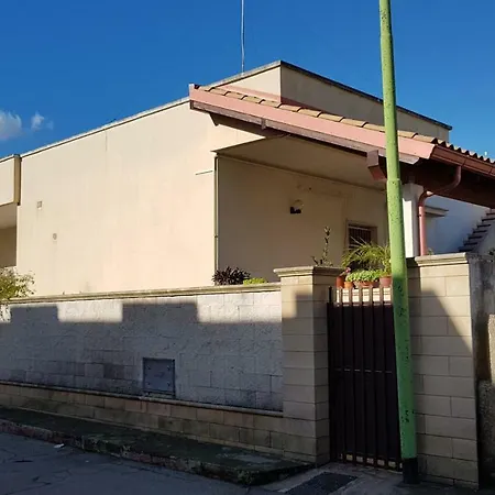 Casa Vacanza Da Ugo * Ракале